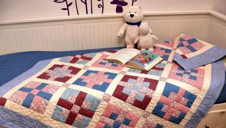 Mga master class sa pananahi ng patchwork bedspread para sa mga nagsisimula