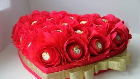 Bouquets originaux de bonbons pour le 8 mars