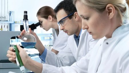 Ce profesii sunt asociate cu biologia?