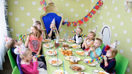 Hogyan ünnepeljük egy 6 éves fiú születésnapját?