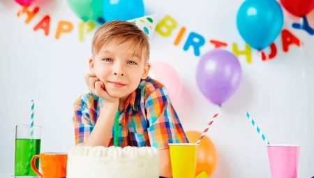 จะฉลองวันเกิดของเด็กชายอายุ 8 ขวบได้อย่างไร?