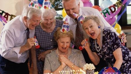 Wie feiert man das Jubiläum einer 70-jährigen Frau?