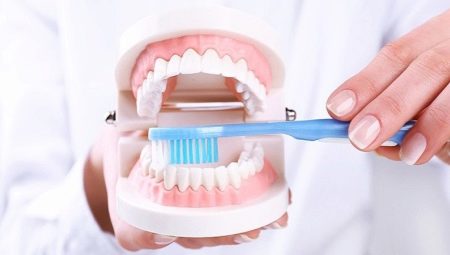 Come lavarsi i denti correttamente?