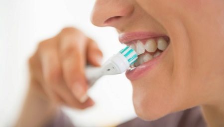 Jak dlouho trvá čištění zubů?
