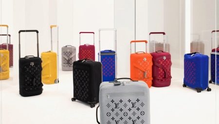 Mga maleta ng Louis Vuitton