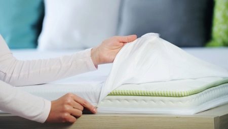 Jak správně prát nepromokavý potah matrace?