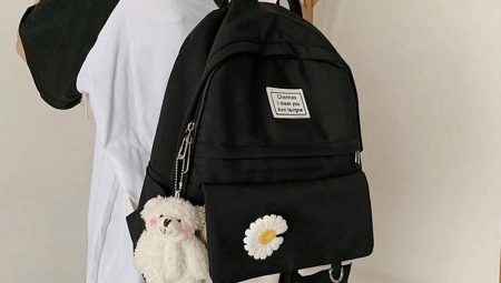 Elegir una mochila escolar negra