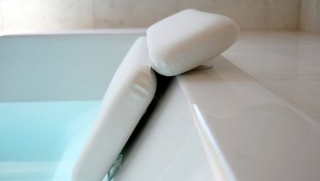 Kaip išsirinkti ir prižiūrėti vonios pagalvę?