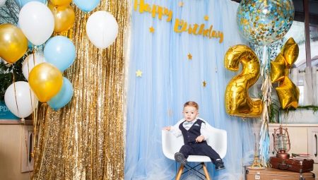 Optionen für Fotozonen für den Geburtstag eines Jungen
