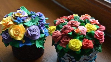 Nous sculptons des fleurs en pâte à modeler