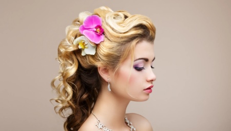 Elegant hairstyles with curls and curls for prom