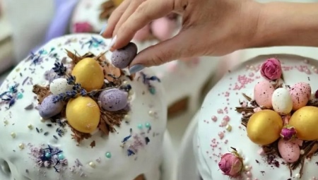 Hogyan lehet díszíteni a húsvéti süteményeket?