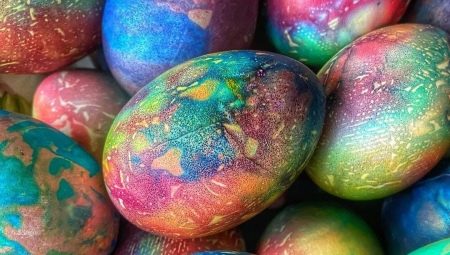 Bagaimana untuk membuat telur Paskah berwarna-warni?