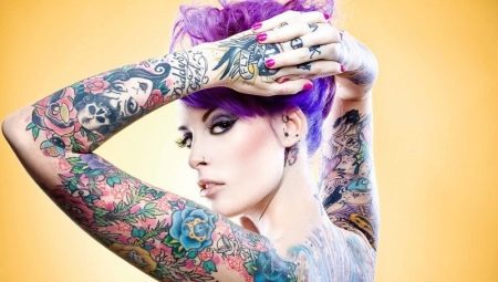 Různé styly tetování