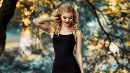 Escolhendo um vestido de baile preto