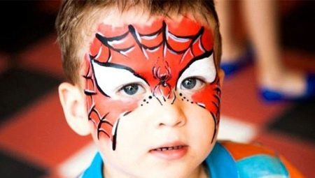 Face painting spiderman