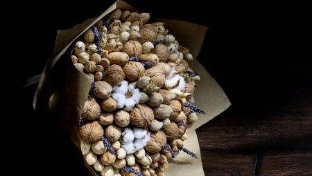 Making a bouquet of nuts