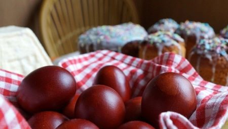 Kako pobarvati jajca v čebulnih olupkih?