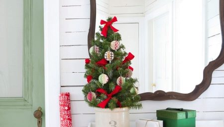 Jak ozdobit malý vánoční stromeček?