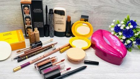 Überprüfung der Make-up-Tricks für Frauen