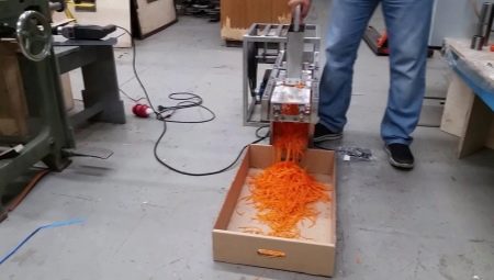 Descrierea răzătoarelor electrice de morcovi și selecția acestora