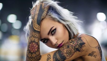 Features and variety of large tattoos