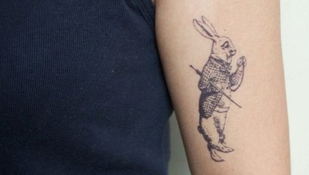 Alice in Wonderland-tatoeage