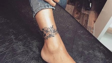 Tatuiruotė apyrankės pavidalu ant kojos: reikšmė ir eskizai