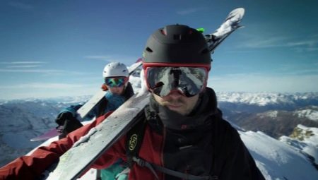 Tại sao bạn cần mũ bảo hiểm trượt tuyết và làm thế nào để chọn chúng?