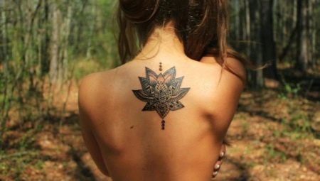 Značenje i pregled tetovaže lotosa za djevojčice