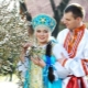 فستان زفاف على الطراز الشعبي الروسي