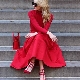 Što mogu nositi uz crvenu haljinu?