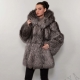 Silver fox fur coat na may hood