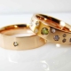 Vestuviniai žiedai su akmenukais