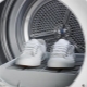 Hoe sneakers in de wasmachine te wassen?