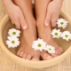 Baños de pies: ¿para qué se necesitan y cómo hacerlos?