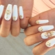 Biały manicure ze złotem: najlepsze pomysły i nowe wzory