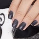 Manicure with glossy and matte varnishes