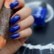 Manicure in blauwe tinten: ontwerpideeën en modetrends