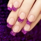 Idea asal untuk reka bentuk manicure dalam warna ungu pucat