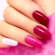 Hot pink manicure: modernong mga uso at hindi pangkaraniwang mga ideya