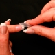 Come rimuovere correttamente le unghie finte?
