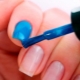 Làm thế nào để đóng dấu phần cuối của móng tay bằng sơn gel?