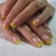 Yellow French manicure: isang iba't ibang mga disenyo at isang pagpipilian ng mga diskarte