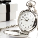 Một chiếc đồng hồ làm quà tặng: bạn có thể tặng nó và làm thế nào để chọn một trong những phù hợp?