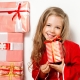 Bagaimana untuk memilih hadiah untuk seorang gadis berusia 14 tahun untuk Tahun Baru?