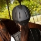 Dicas para escolher um capacete de equitação