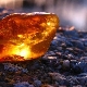 Amber: ciri, jenis dan sifat batu