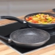Features of stone coated cookware