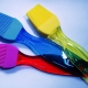 Mga silicone brush: mga tampok ng paggamit, mga pakinabang at kawalan